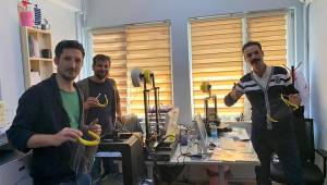 ALİAĞA'DA ÖĞRETMENLER "KORUYUCU SİPERLİK" BASIYOR