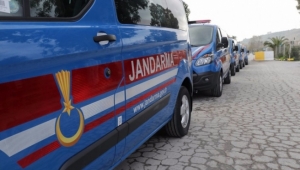 İZMİR TORBALI'DA BİRİ ASTSUBAY DİĞERİ UZMAN ÇAVUŞ 2 ASKER TUTUKLANDI