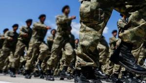 ASKERDE OLANLARIN TERHİSİ ERTELENİYOR