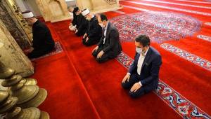 DİYANETTEN CUMA NAMAZI UYARISI