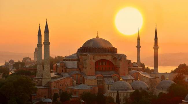 AYASOFYA MÜZESİ NEDEN İBADETE AÇILAMAZ?