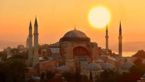 AYASOFYA MÜZESİ NEDEN İBADETE AÇILAMAZ?