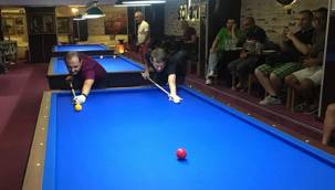 İZMİR'DE BİLARDO SALONLARININ AÇILMASINA KARAR VERİLDİ