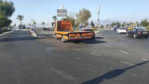 İZMİR MERKEZDE YOLDA KALANLARA ÇEKİCİ ÜCRETSİZ