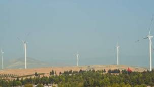 ALİAĞA RÜZGAR ENERJİ SANTRALLERİ (RES) YATIRIMLARIYLA DİKKAT ÇEKİYOR