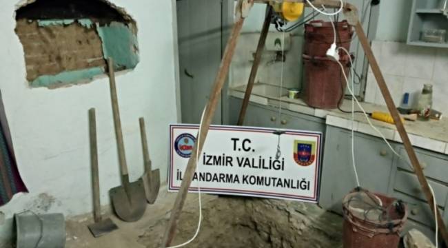 BERGAMA'DA KAÇAK KAZI YAPAN 6 KİŞİ GÖZALTINA ALINDI