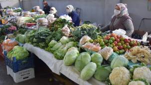 ALİAĞA KÖY PAZARINA İLGİ BÜYÜK