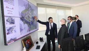 AK PARTİ İL BAŞKANI SÜREKLİ SESSİZ SEDASIZ ALİAĞA'YA GELİP GİTTİ