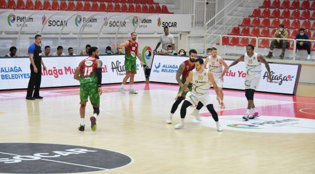 BASKETBOLDA İZMİR DERBİSİNİ KARŞIYAKA KAZANDI