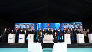 CUMHURBAŞKANI ERDOĞAN İZMİR'DE KONGRE VE AÇILIŞLARA KATILDI