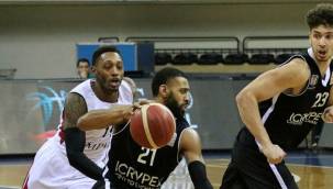 ALİAĞA PETKİM SPOR GALİBİYETİ 2 SAYIYLA KAÇIRDI