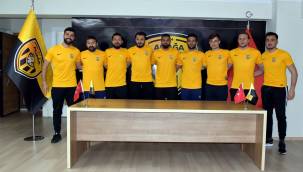 ALİAĞASPOR FK KADROSUNA 9 YENİ FUTBOLCU KATTI
