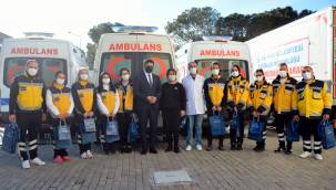 BELEDİYE BAŞKANI ACAR'DAN SAĞLIK ÇALIŞANLARINA BAYRAM ZİYARETİ