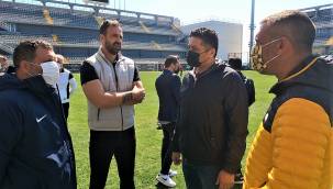 BELEDİYE BAŞKANI SERKAN ACAR ANTALYA KAMPINDA