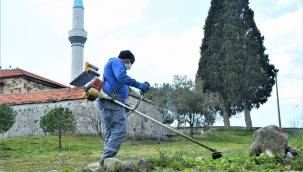 BELEDİYE EKİPLERE BAHÇEDERE'DE