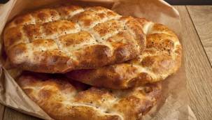 İZMİR'DE RAMAZAN PİDESİNİN FİYATI AYNI KALDI ANCAK GRAMAJI DÜŞTÜ