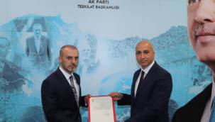 AK PARTİ BORNOVA İLÇE BAŞKANI BELLİ OLDU