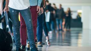 İŞSİZ SAYISI BİR AYDA 275 BİN KİŞİ ARTTI