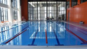 ALİAĞA GENÇLİK MERKEZİNDEN ÇOCUKLAR İÇİN YÜZME KURSU