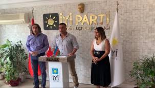 ALİAĞA İYİ PARTİ'DEN "URUMÇİ KATLİAMININ YIL DÖNÜMÜNDE BASIN AÇIKLAMASI