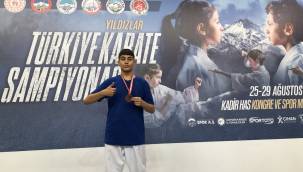 KARATE ŞAMPİYONASINDA ALİAĞA'YA MADALYA