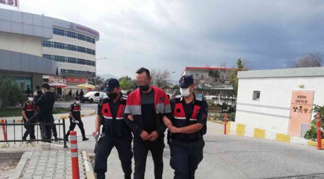 İZMİR'DEKİ UYUŞTURUCU OPERASYONUNDA DOKTOR VE ECZACILARA GÖZALTI