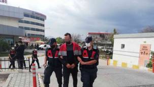 İZMİR'DEKİ UYUŞTURUCU OPERASYONUNDA DOKTOR VE ECZACILARA GÖZALTI