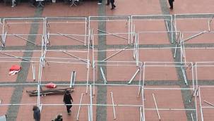 ALİAĞA DEMOKRASİ MEYDANINDA HEDİYELİK EŞYA VE YÖRESEL ÜRÜN STANTLARI KURULUYOR