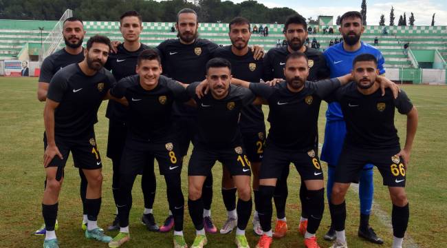 ALİAĞASPOR FK LİDERLİĞİNİ SÜRDÜRDÜ