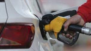 ÜÇ KURUŞ İNDİR BEŞ KURUŞ BİNDİR! BENZİN VE MOTORİNE BU GECE YİNE ZAM GELİYOR