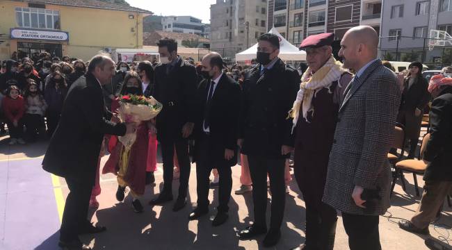 ALİAĞA'DA NEVRUZ BAYRAMI COŞKUSU