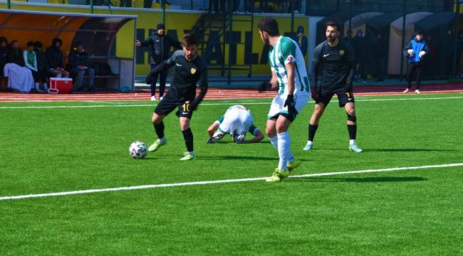 ALİAĞASPOR FK RAKİBİNİ YENEREK 3 PUANI KAPTI