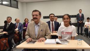 SANAYİCİLERİN ARA ELEMAN İHTİYACINI KARŞILAYACAK PROJE OKUL ALOSBİ'DE AÇILDI