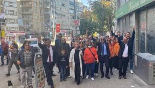 DEVLET BAHÇELİ ÖNCE İZMİR'E GELDİ SONRA MANİSA'DA MİTİNG YAPTI