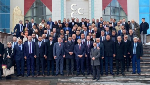 MHP'NİN İZMİR TEŞKİLATI ANKARA'YA ÇIKARMA YAPTI