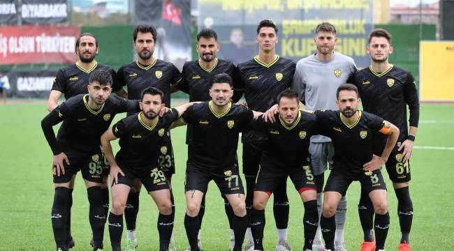 ALİAĞASPOR FK ŞAMPİYONLUK YOLUNDA TAM GAZ İLERLİYOR!