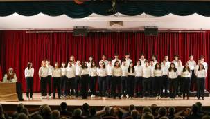 İSTİKLAL MARŞI'NIN KABULÜNÜN 102.YIL DÖNÜMÜ ALİAĞA'DA KUTLANDI 