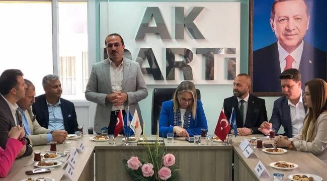 AK PARTİ HEYETİ TEŞEKKÜR İÇİN ALİAĞA'YA GELDİ