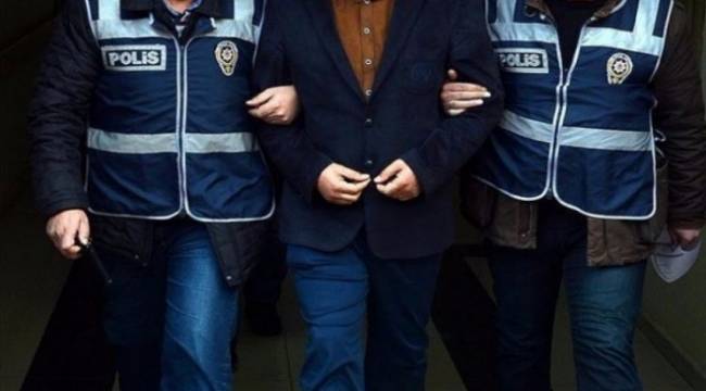 İZMİR MERKEZLİ FETÖ OPERASYONUNDA 19 KİŞİ YAKALANDI