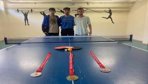 MASA TENİSİ BİRİNCİSİ ŞEHİT OĞUZ ÖZGÜR ÇEVİK LİSESİ'NDEN