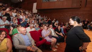 İZMİR'DE TÜRKAN ŞORAY İZDİHAMI!