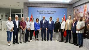 CHP ALİAĞA İLÇE YÖNETİMİNDEN İL BAŞKANINA TEBRİK ZİYARETİ