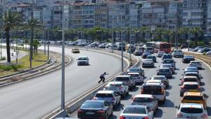 İZMİR'DE BAZI YOLLAR BUGÜN TRAFİĞE KAPALI