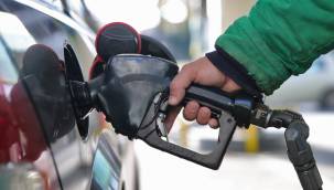 MOTORİNE BU GECE YARISI BÜYÜK ZAM BEKLENİYOR