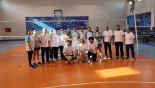 ALİAĞA GENÇLİK VE SPOR MÜDÜRLÜĞÜ'NDEN VOLEYBOL MÜSABAKASI