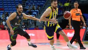 ALİAĞA PETKİMSPOR İSTANBUL'DAN BOYNU BÜKÜK DÖNDÜ