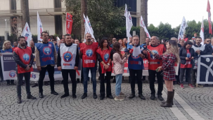 EĞİTİMCİLER ÖĞRETMENLER GÜNÜ'NDE SOKAKLARA ÇIKARAK "İNSANCA YAŞAMAK İSTİYORUZ" DEDİLER