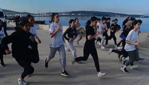 ALİAĞALI GENÇLER ATATÜRK İÇİN KOŞTU