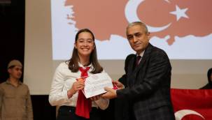 ALİAĞA'DA İSTİKLAL MARŞI'NIN KABULÜNÜN 103.YILDÖNÜMÜ KUTLANDI