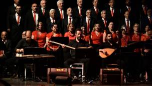 ALİAĞA'DA TÜRKÜ ZİYAFETİ